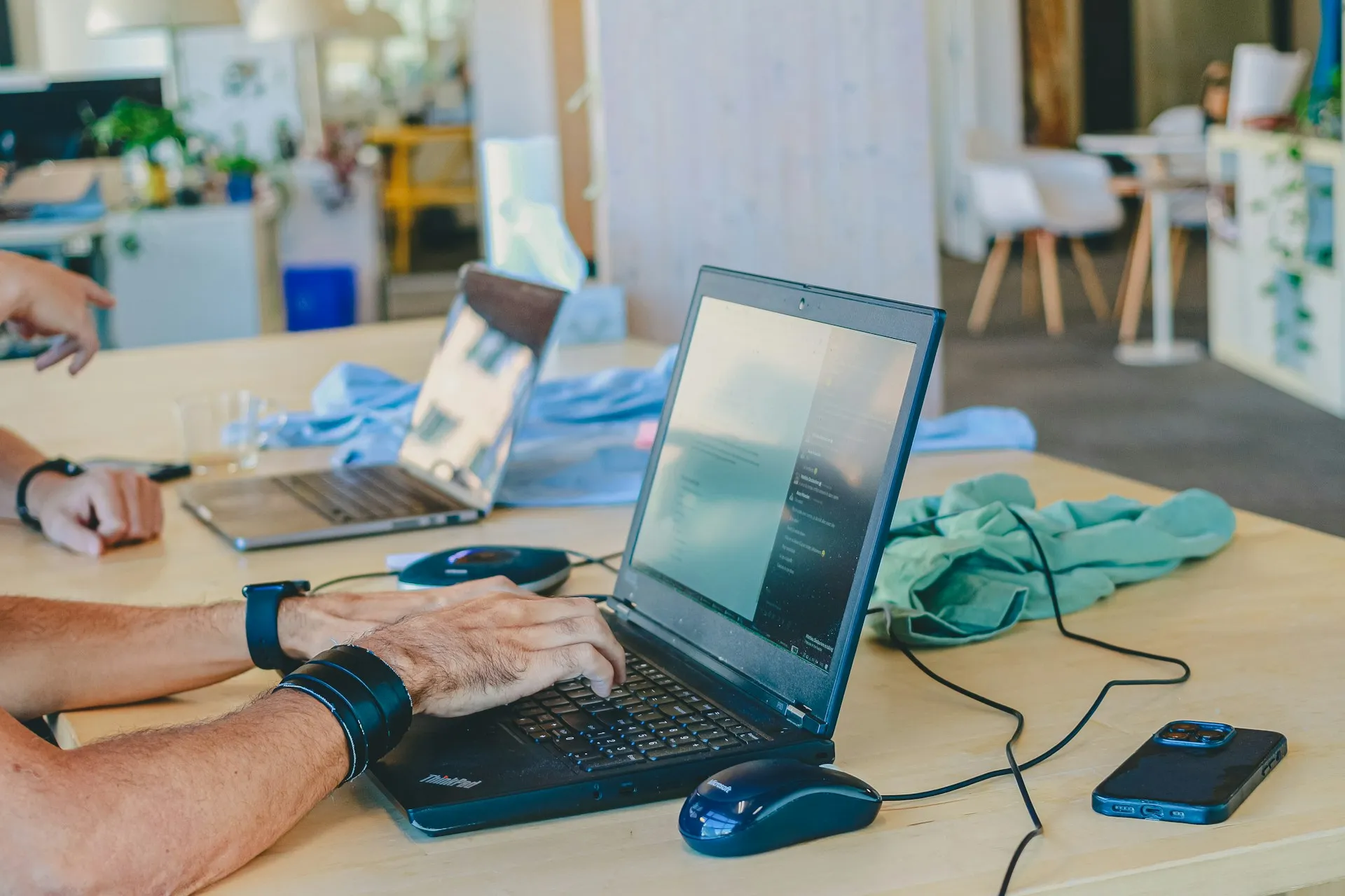 Hand-coded high-quality websites